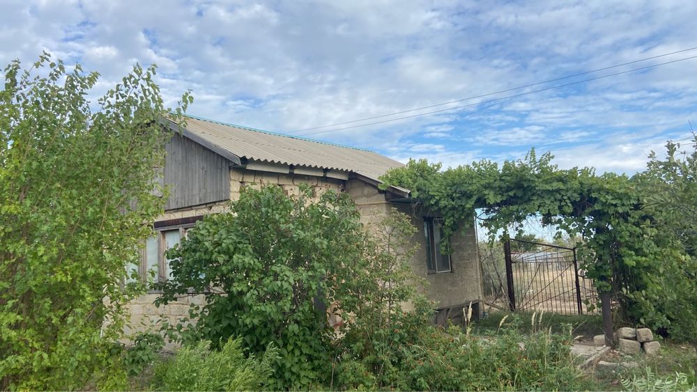 ОЧЕНЬ СРОЧНО продается дача в Алмалы.