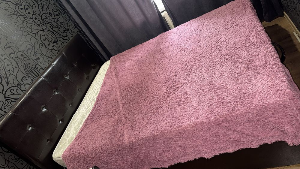 Продам 2х спальную кровать