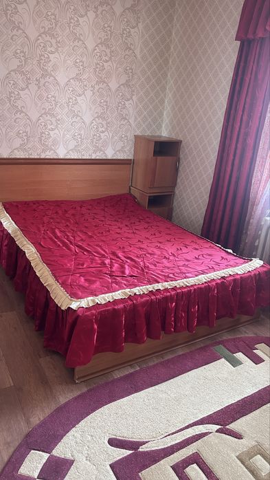 Продам спальную кровать