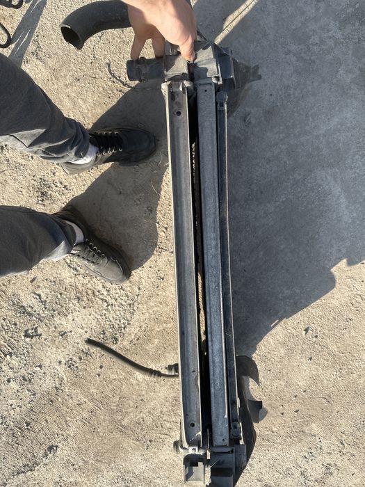 Продам радиатор Audi a6 кузов c5 2001г