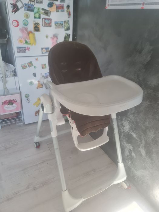 Scaun de masa Peg Perego Prima Pappa Follow Me