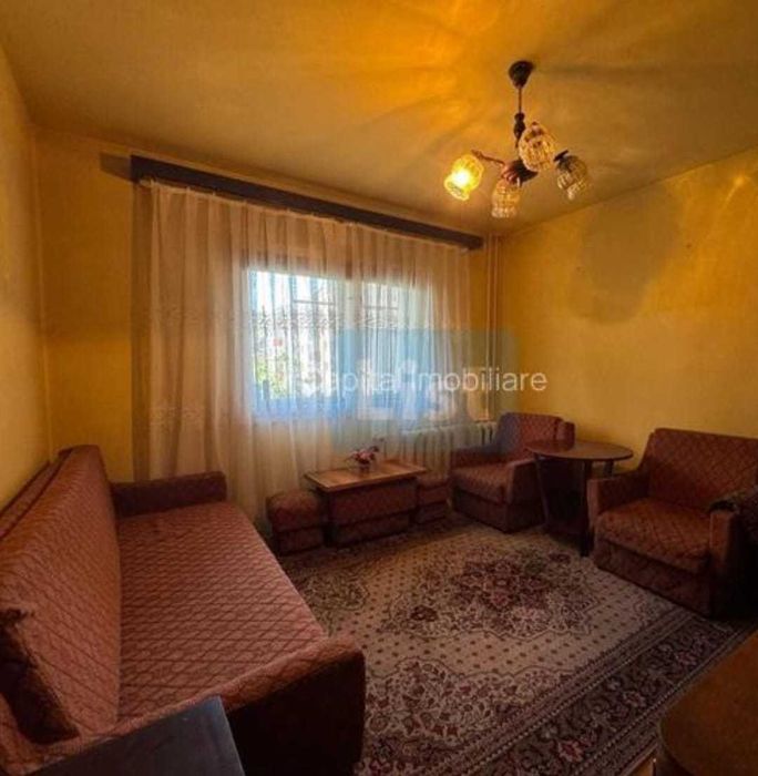 Vând apartament pe strada Godeanu in Cluj napoca