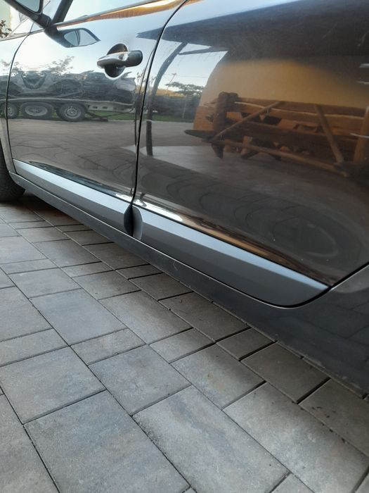 Bandou Ornament Usa Portiera Fata Spate Stanga Dreap  Renault Megane 3