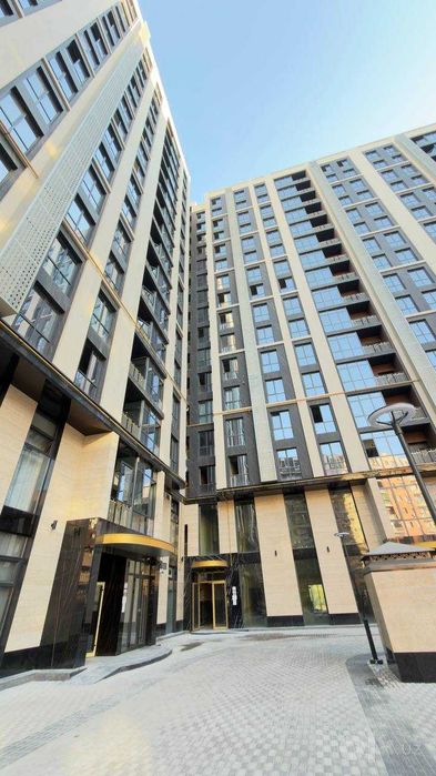 Mavera Town Продается 3 комнатная квартира коробка 8-роддом