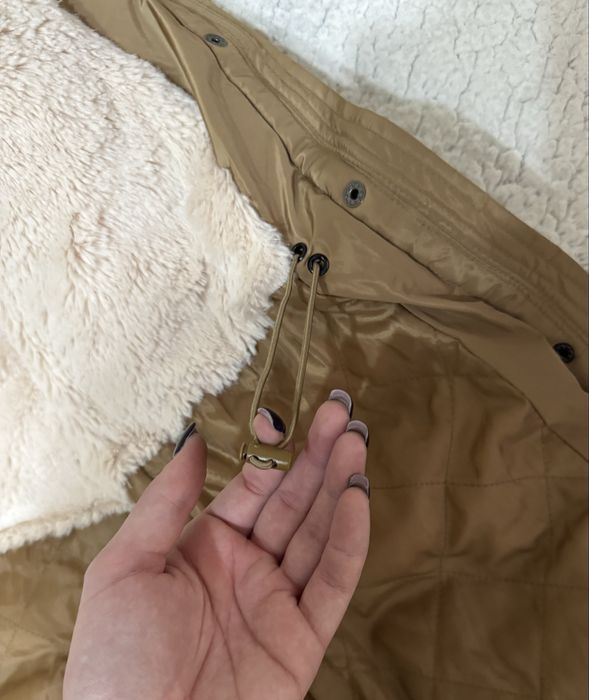 Продам женскую куртку