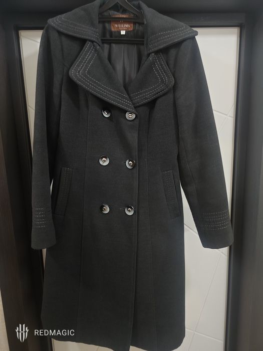 Продам пальто женское.