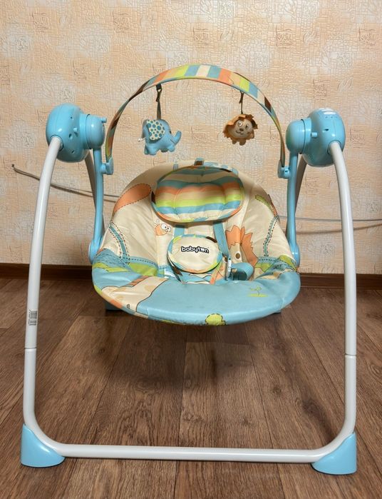 Продаю детскую электрокачелю