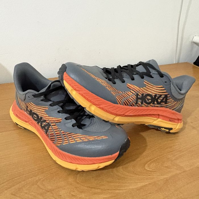 Продается кросокий летние Hoka