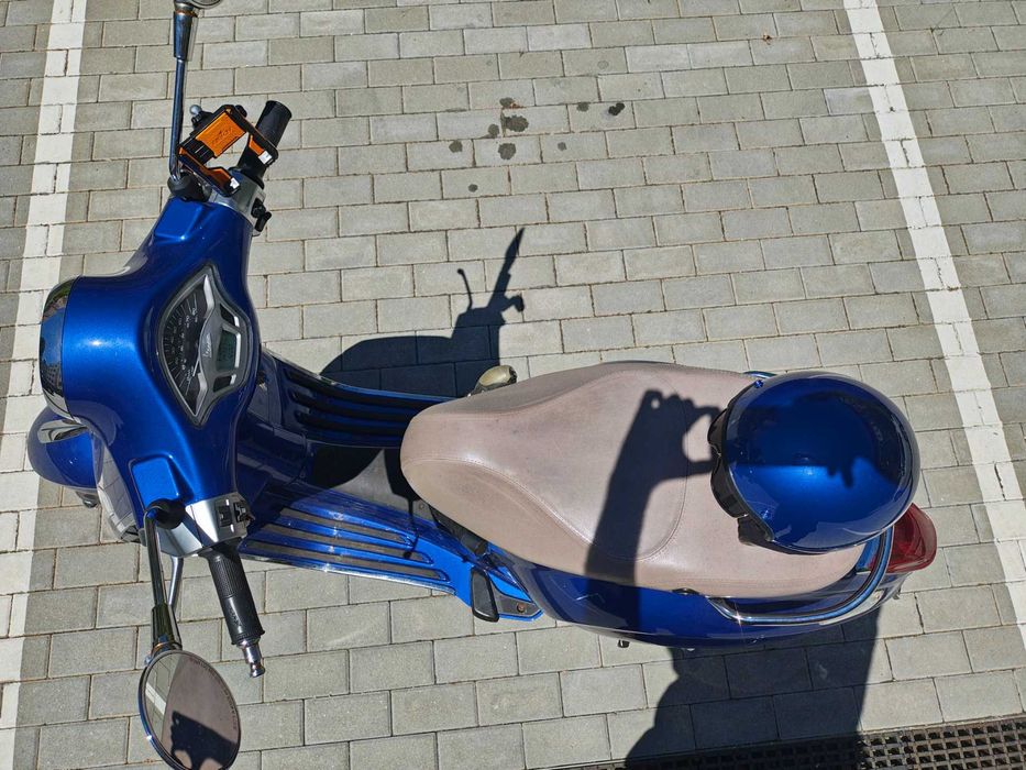 Vespa Primavera 4-тактов