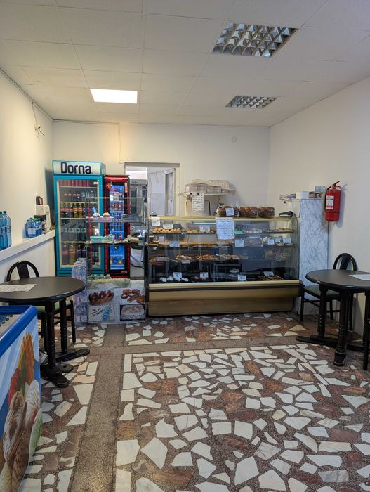 Vand afacere la cheie brutarie-patiserie.
