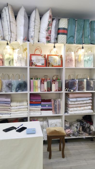 Срочно продам шкафы полки