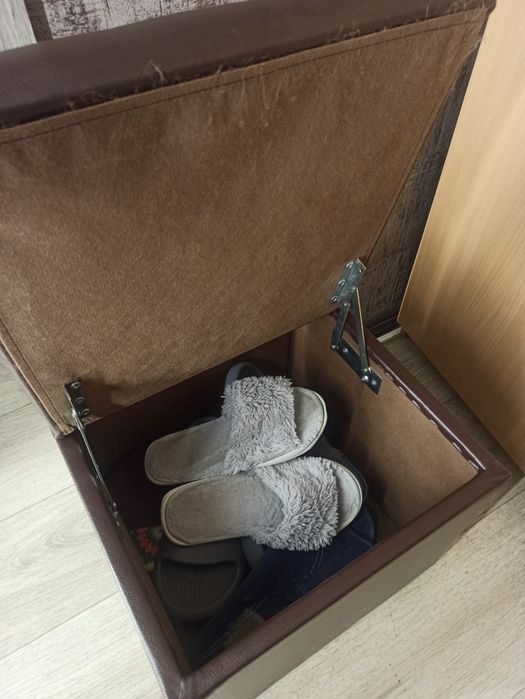 Продаю пуф, кожанная обшивка