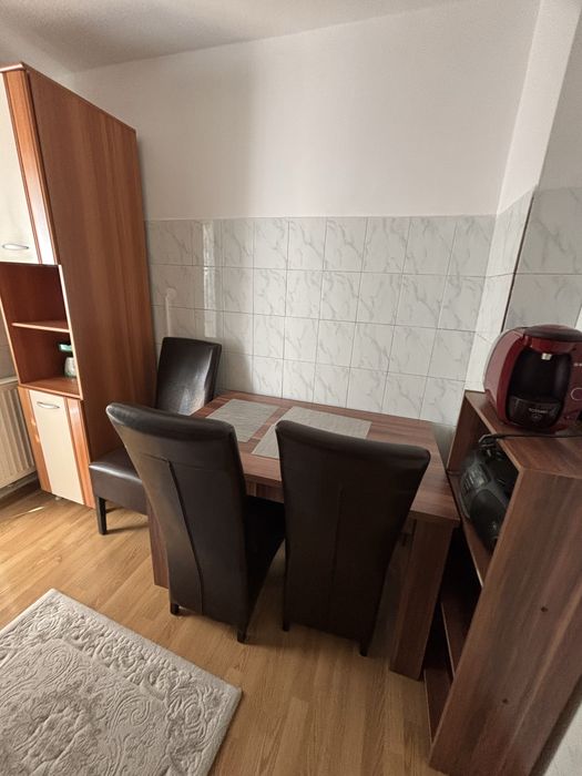 Apartament cu 2 camere de închiriat