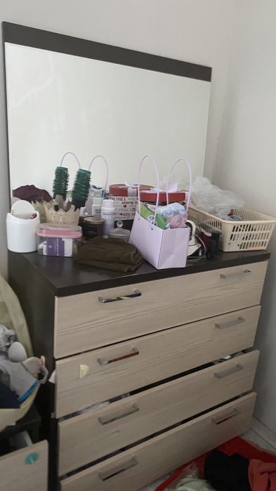 Спальный гарнитур