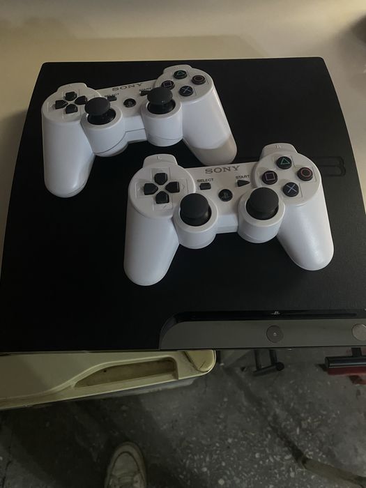 Playstation 3 srochno sotiladi xolati a’lo