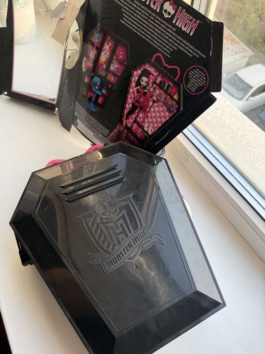Monster HiGH гроб гордероб