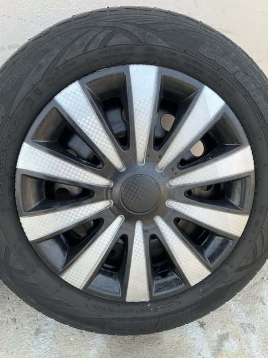 Продам летние резины комлект