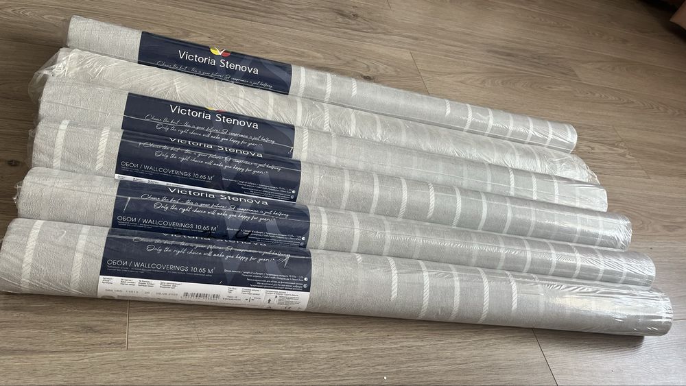 Продается обои 6 штук новые