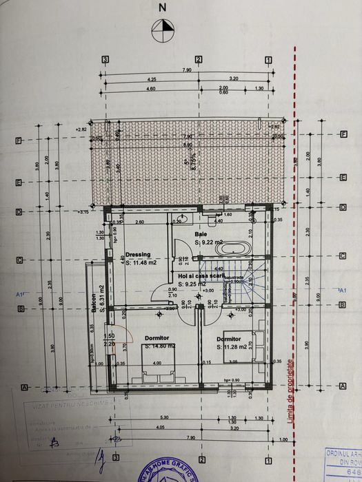 Casa la gri in spate la metro
