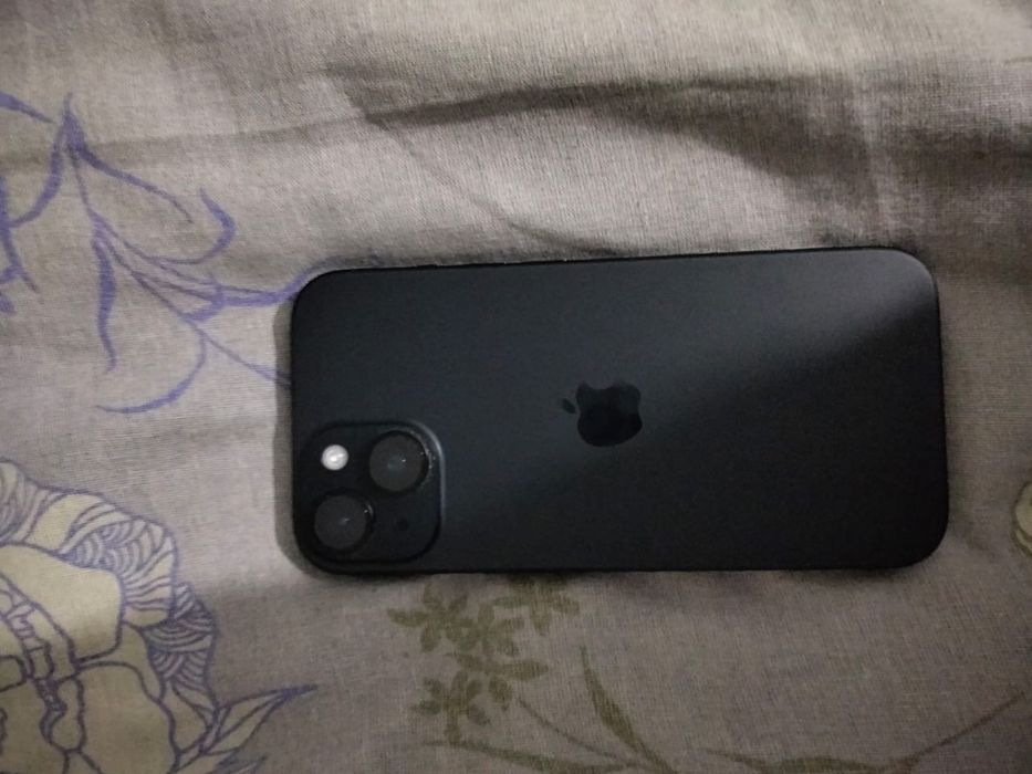 Продам Iphone 15