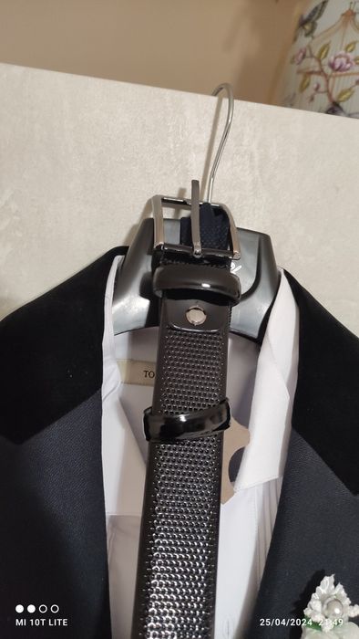 Мъжки костюм нов