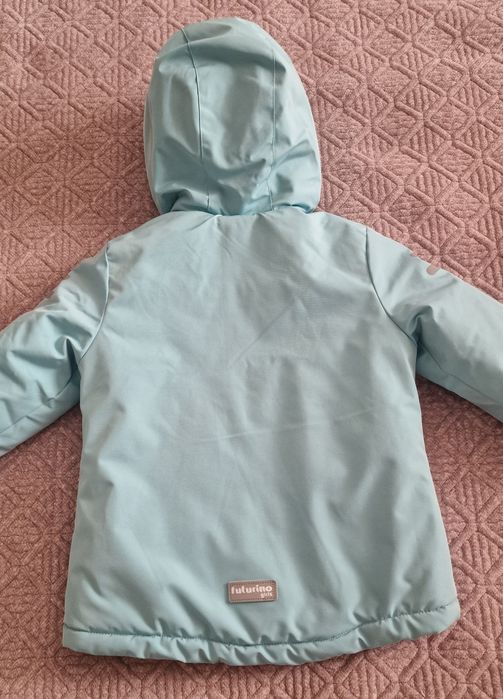Демисезонная куртка на девочку