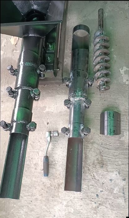 Șnec și Presă de brichetat rumeguș cu praf de cărbune