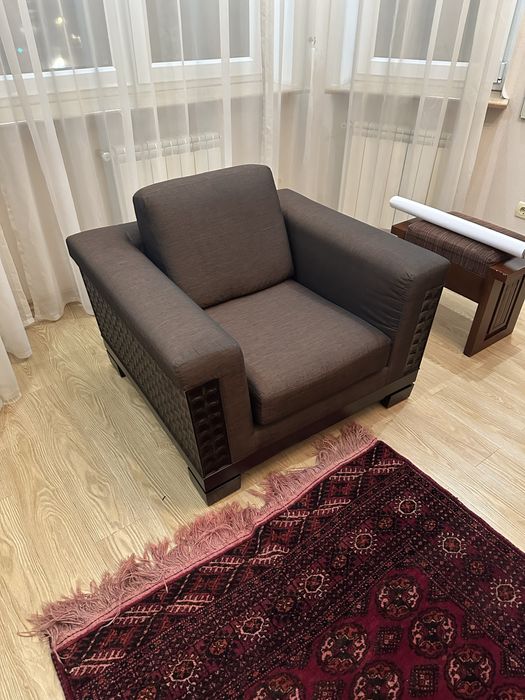 Кресло в гостинную, б/у