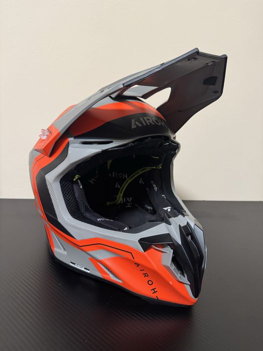 Каска Airoh Twist 3 Dizzy