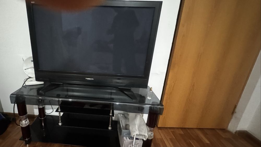 Panasonic телевизор подставкамен бірге сатылады