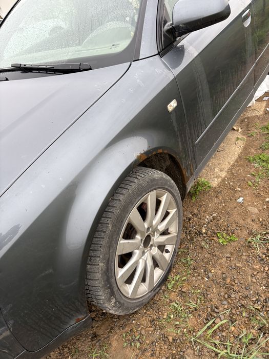 Audi a4 b6 pentru dezmembrari