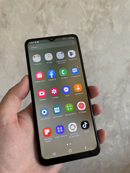 Продам Samsung A12.