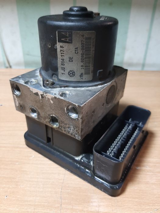 Голф 4 1.4.16v на части