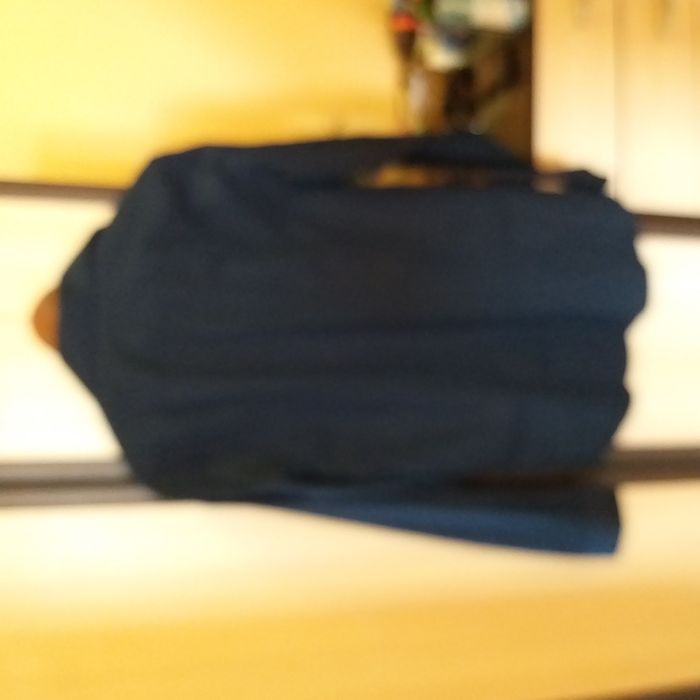 Продавам мъжка риза