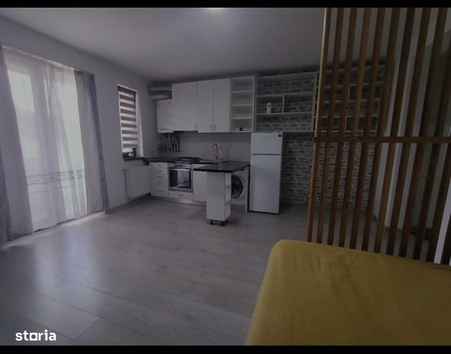 !!! 1 Camera... Benzinaria Esso... etaj 1