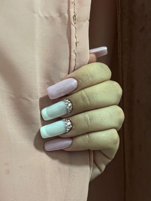 Unghii cu gel în Craiova | Manichiură cu gel și modele