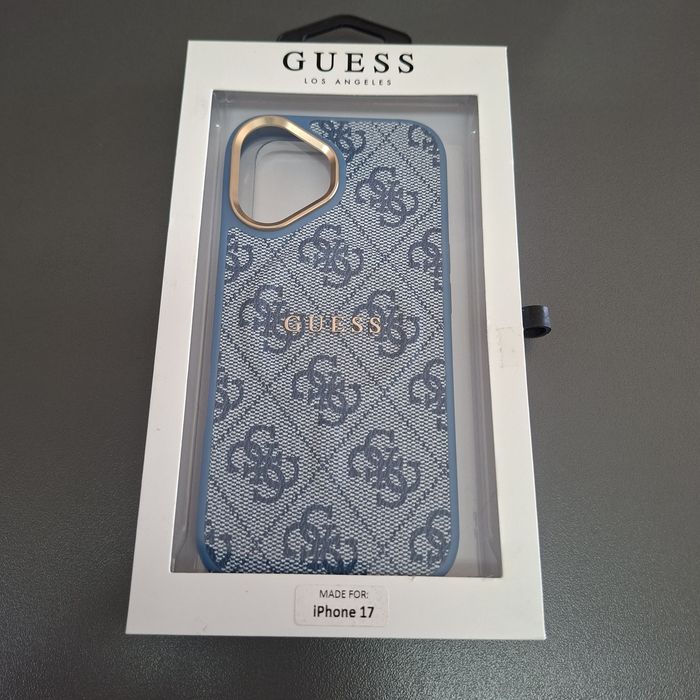 Кейс за  Iphone 17 GUESS  син кожен гръб за айфон 17 с MagSafe магнитно зареждане