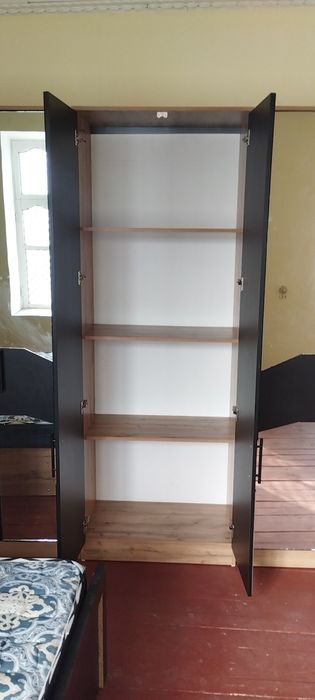 Spalniy garnitur sotiladi holati yangidek