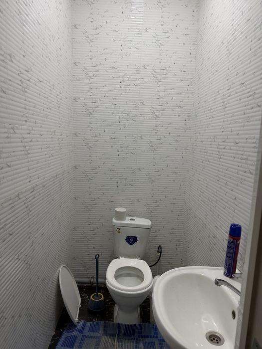 Srochno sotiladi Sergeli Yangi Darxonda 2 xona 66 kvadrat