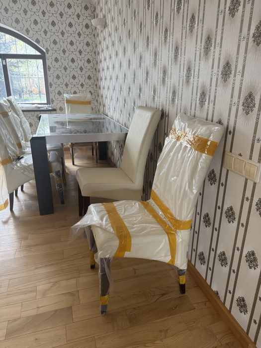 Стол гостинный + стулья дерево