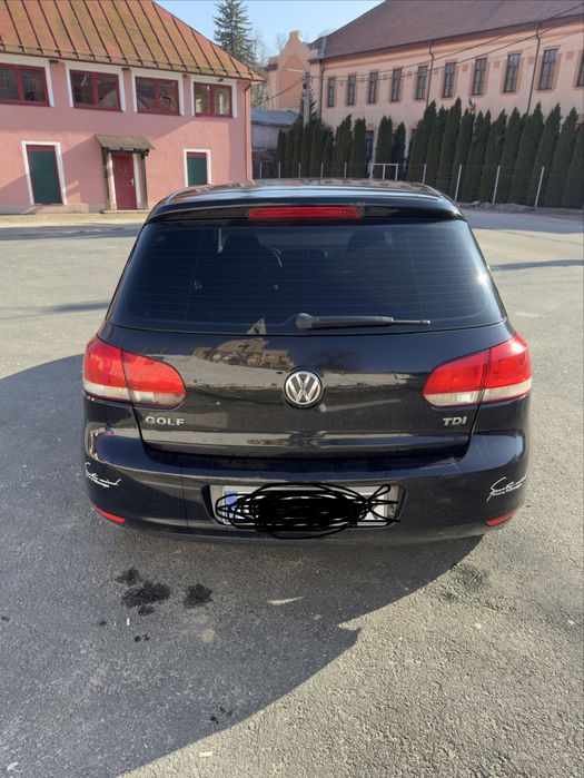 VOLKSWAGEN Golf 2011 — imagine 2