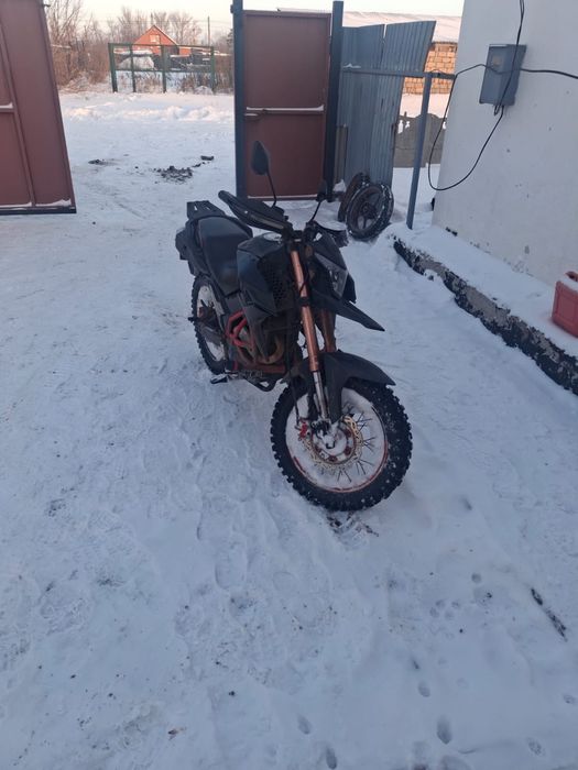 Продам мотоцикл 300 кубов