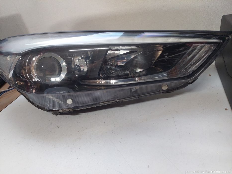 Far Dreapta Hyundai Tucson Iii (Tle) [ 2015 - > ] Oem 92102D7100