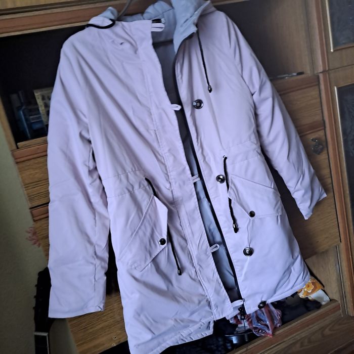 Куртки осенние ,весение