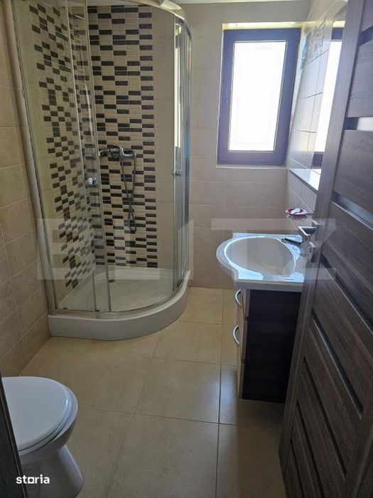 Apartament 3 camere spatios, cu pod amenajabil si parcare dubla