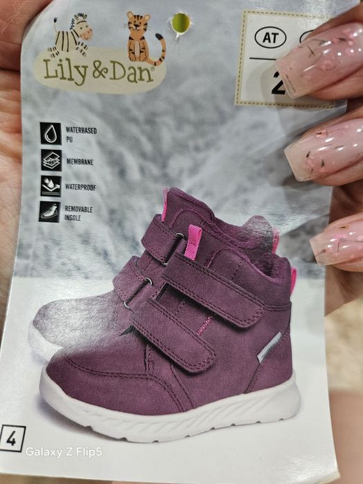 Новые детские ботинки 26р