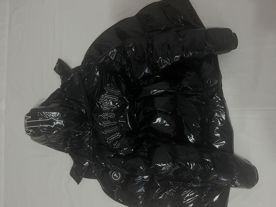 Geaca Trapstar buna pentru vremea rece