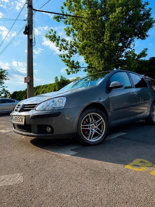 Volkswagen Golf 5 1.6 MPI 102 CP | 219.000 km reali | Climatronic | Investiții recente  | Facturi