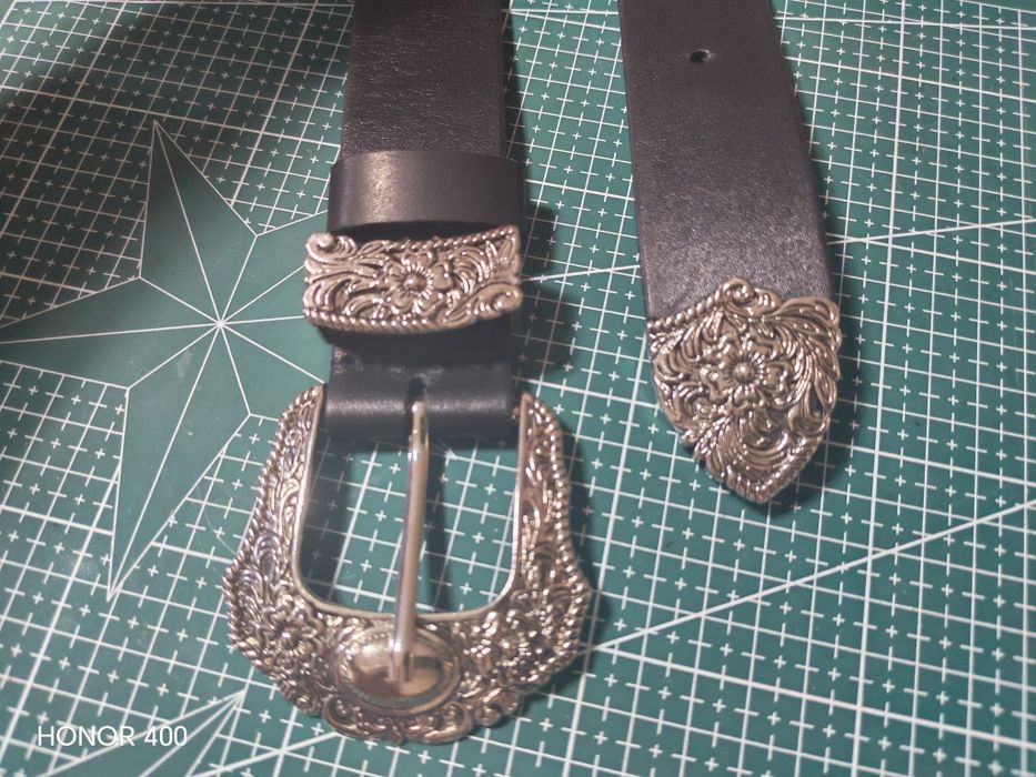 Подарочная коробка