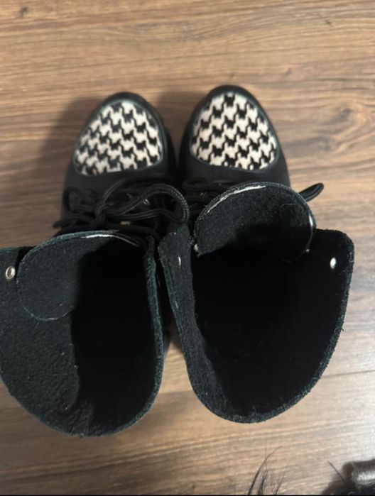 Vând ghete de piele ,mărimea 38